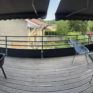 Appartement Magnifique Duplex Avec Terrasse, Meyrie
