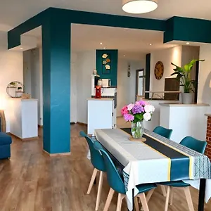 https://grand-appartement-cosy-en-hyper-centre.midi-pyreneeshotels.com
